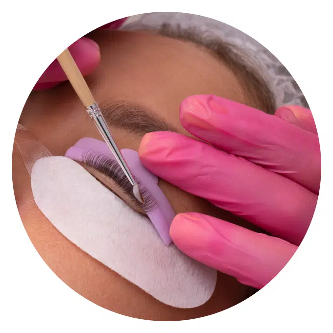 La Atención Personalizada en Cejas Perfectas: Un Valor Añadido